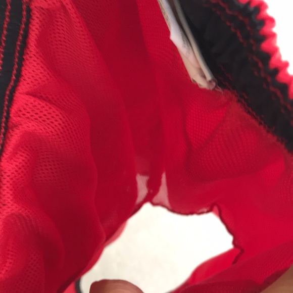 Men's Speedo Swim Suit, Red, Size Medium - Picture 4 of 6